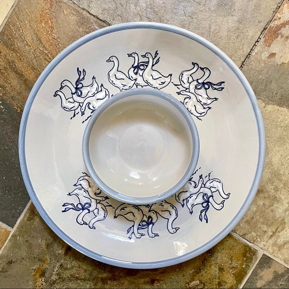 Louisville Stoneware•VINTAGE and LIKE NEW•Gaggle of Geese•Chip/Dip Platter+Bowl - Picture 8 of 15